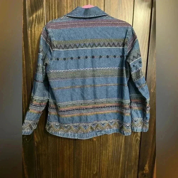 Vintage Floral Embroidered Denim Jacket. Perfect for Spring. Size:10/12 - Picture 8 of 12